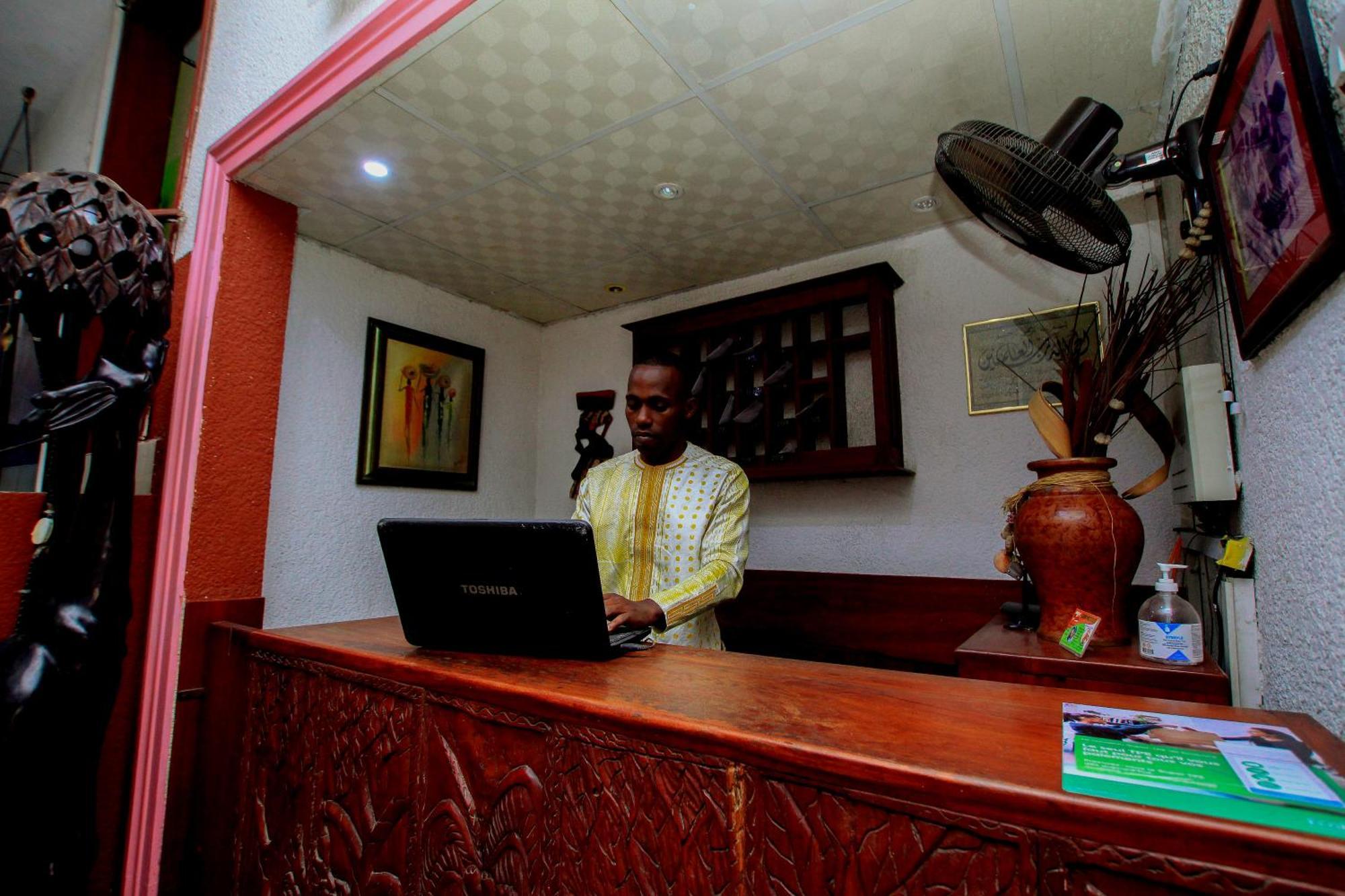 Hotel Le Prince Cotonou Exterior photo
