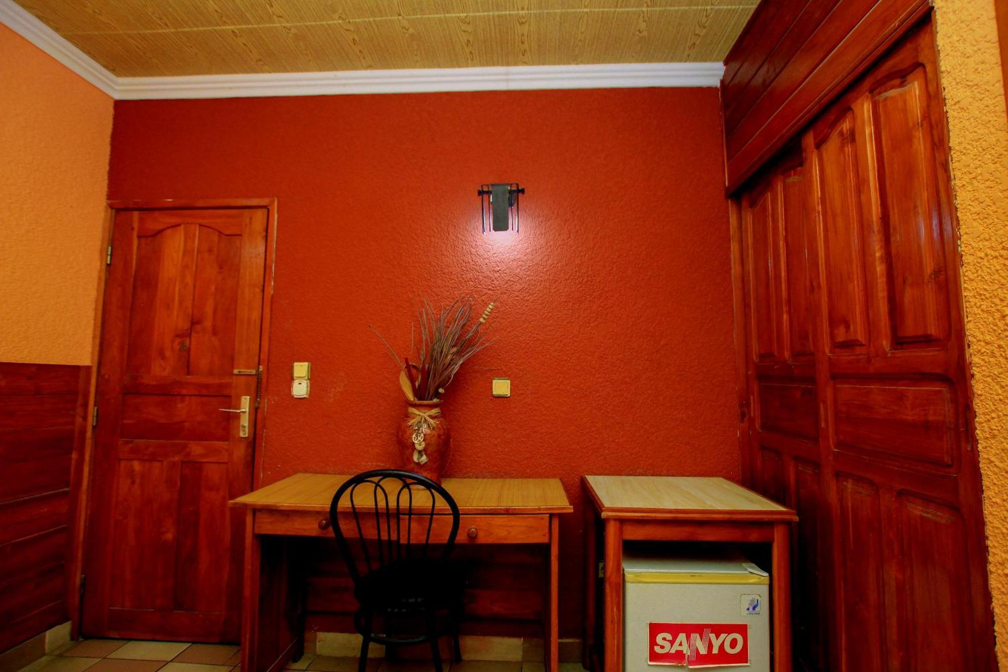 Hotel Le Prince Cotonou Exterior photo